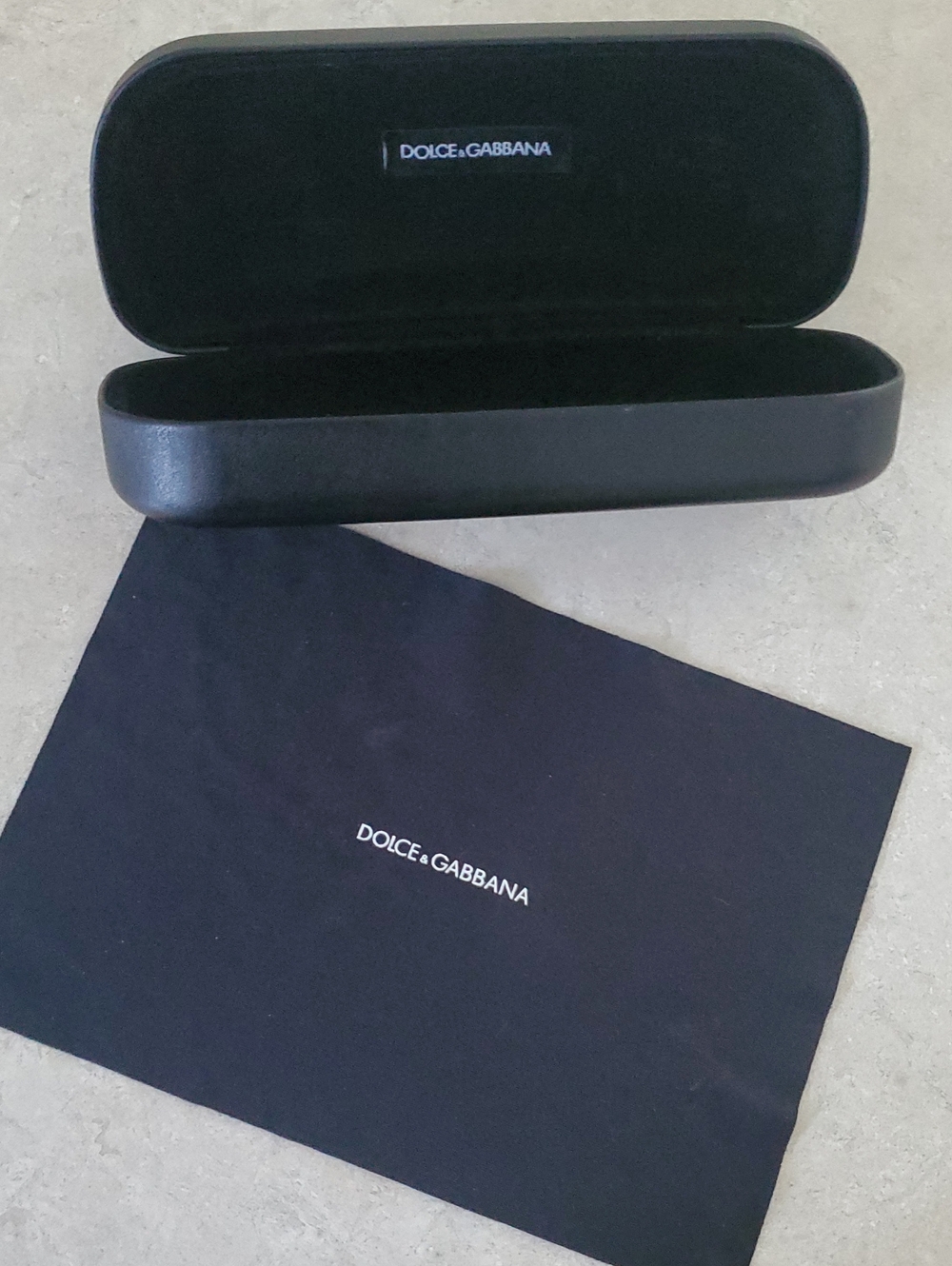 Dolce & Gabbana Black Sunglasses Glass Case And Cleaning Cloth